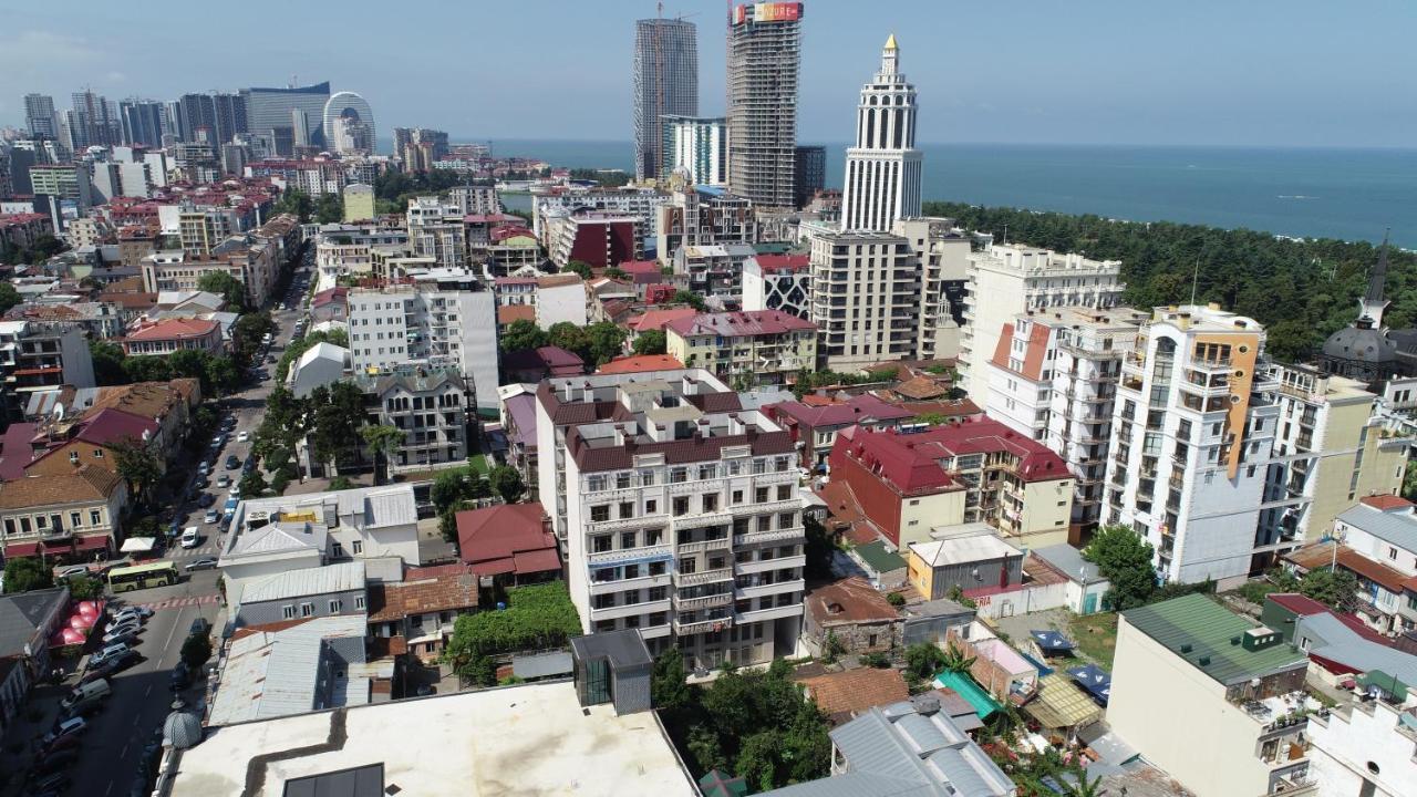 Boulevard Apartments Batumi Exteriör bild