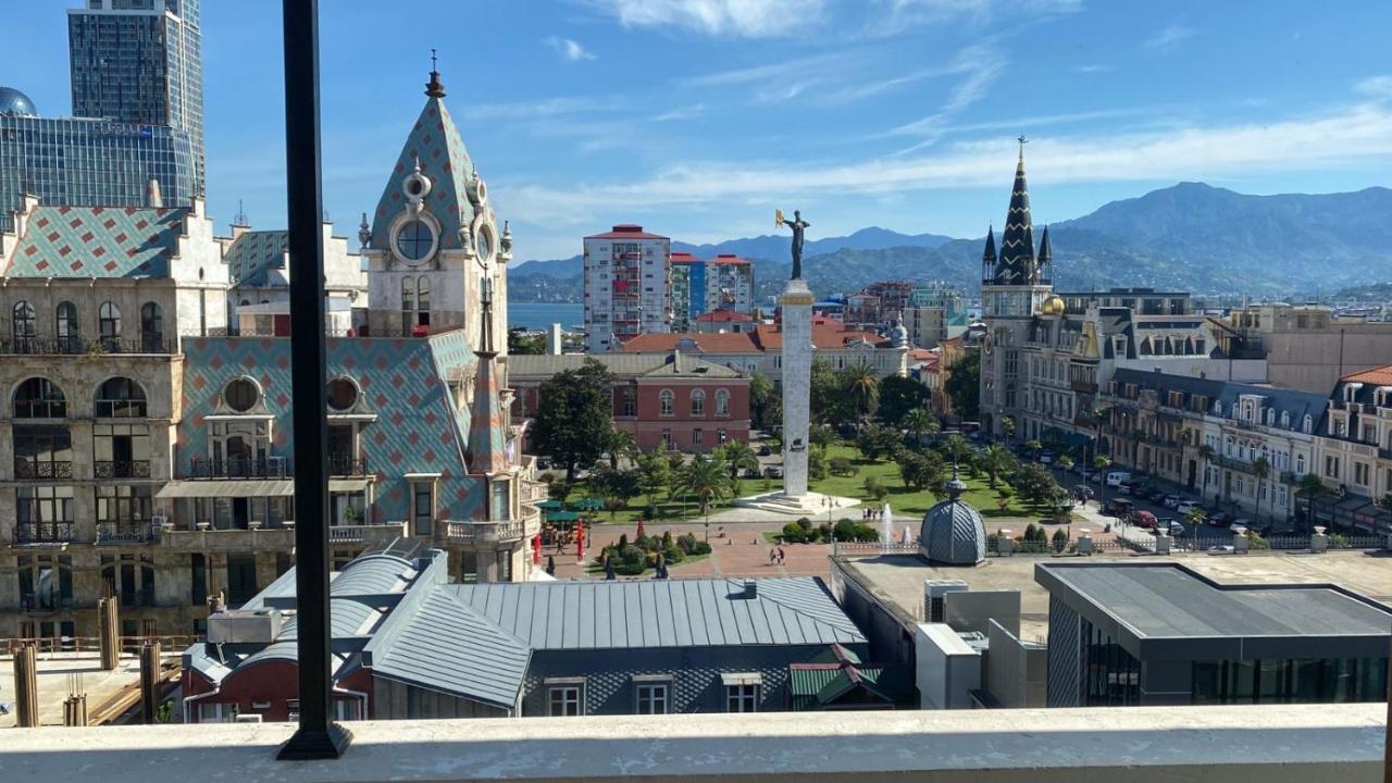 Boulevard Apartments Batumi Exteriör bild